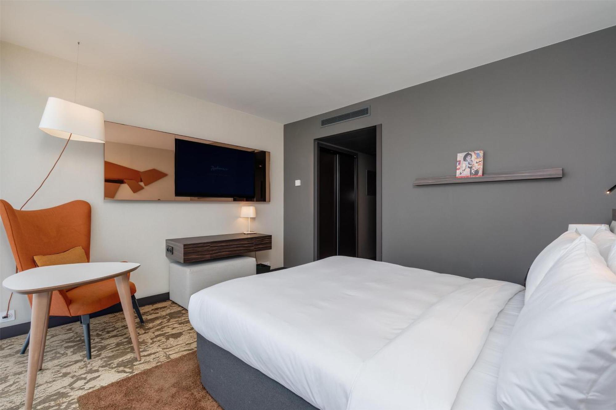 Radisson Blu Hotel, Paris Boulogne المظهر الخارجي الصورة